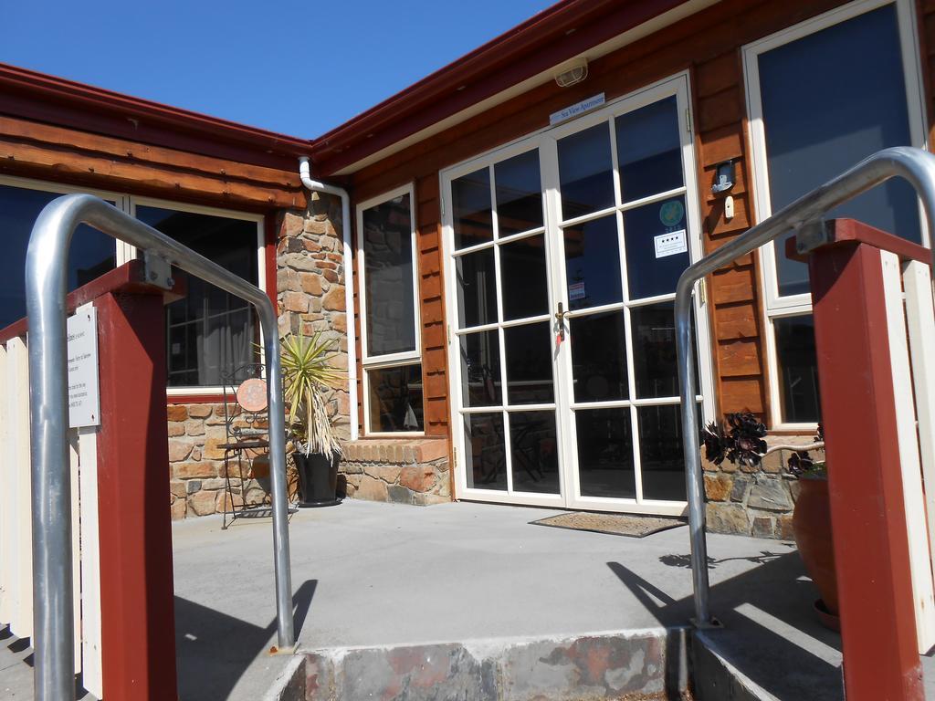 The Penguin Room - Tidelines Of Bicheno Exterior photo