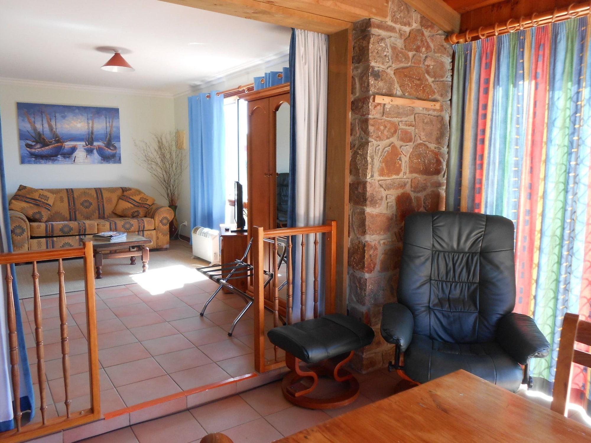 The Penguin Room - Tidelines Of Bicheno Exterior photo