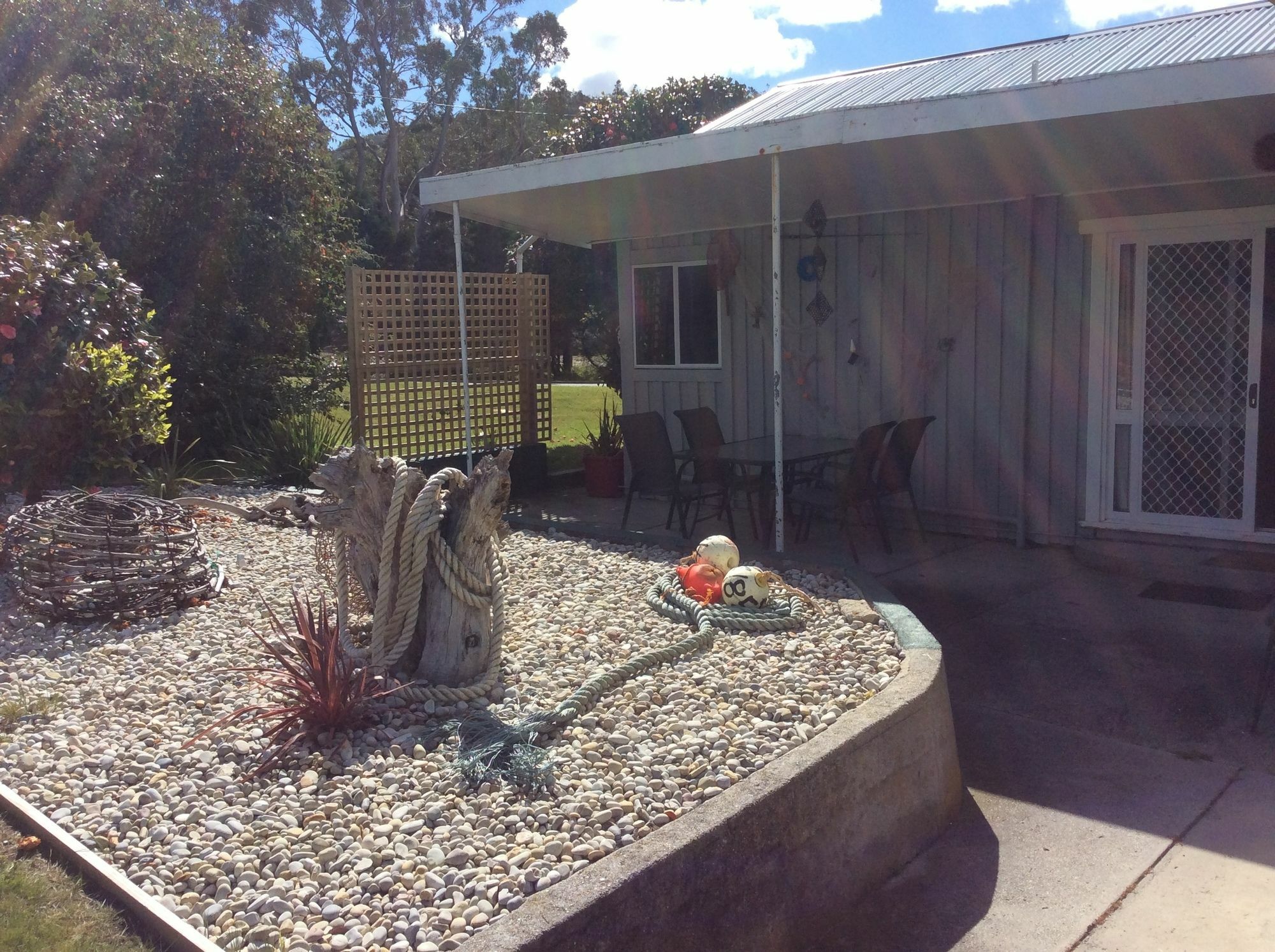 The Penguin Room - Tidelines Of Bicheno Exterior photo